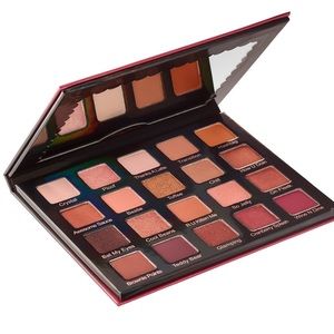 Violet Voss Palette